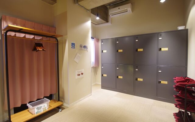 Tora Hotel Asakusa - Hostel