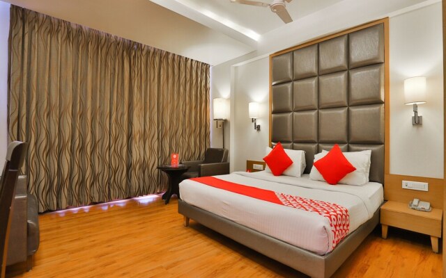Capital O 17101 Hotel Furatt International