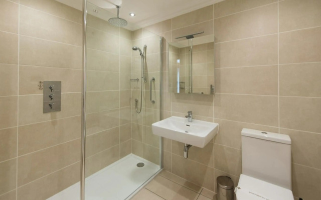 The Victoria Hotel & Source Spa