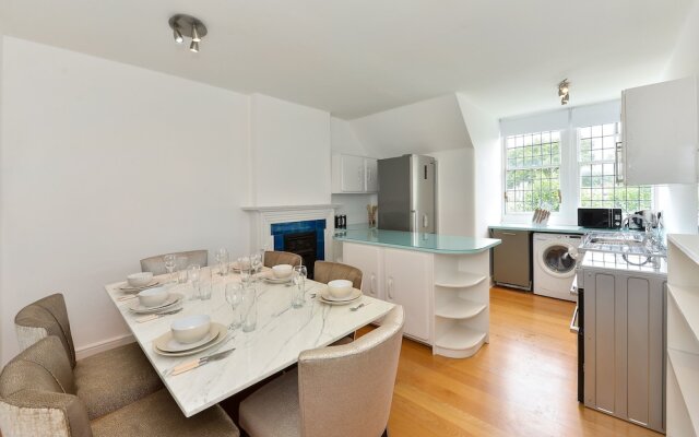 London Lifestyle - Knightsbridge VI