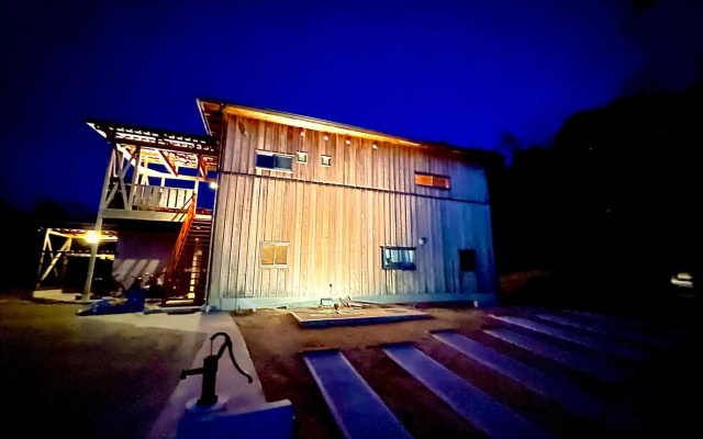 西海岸オーガニック小麦畑1200坪眺望FarmStayYululu — 3-star hotel in Sumoto