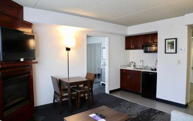 Holiday Inn Salem - I-93 at Exit 2 by IHG