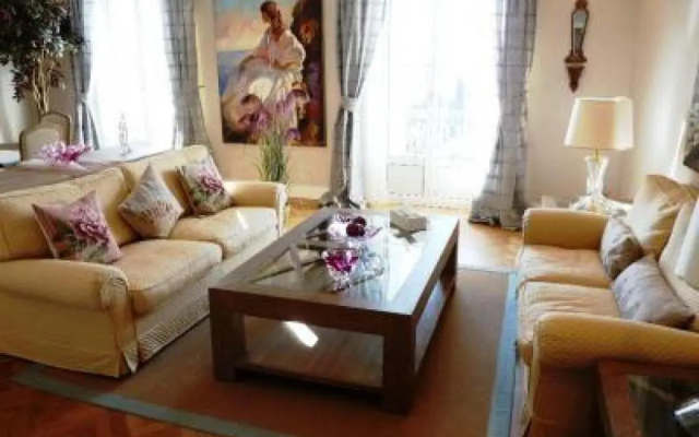 Charming 2 bedroom apt in Central Cannes walking distance to beaches Croisette and the Palais 678 - Apartment in 戛纳 - Photo 2