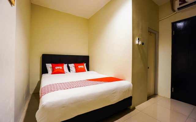 Hotel O Manado near Gereja Advent Tikala Baru formerly Rid's Hotel – Guest Rooms – Manado