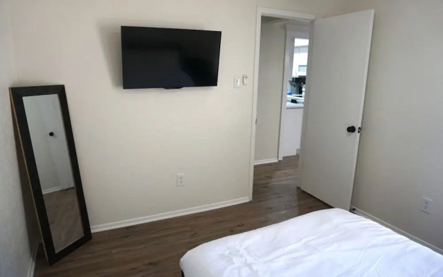 Newly Updated Cozy Home