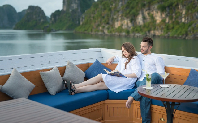 Paradise Sails Cruise Ha Long