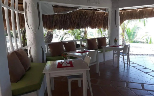 Al Faro Cosmio Hotel