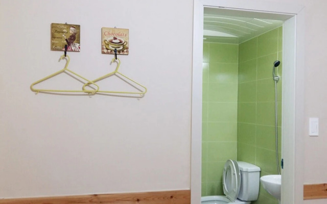 Jeonju Poet And Zzamong Guesthouse