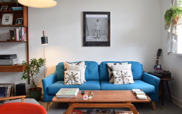 Stunning 1 Bedroom Apartment in East London