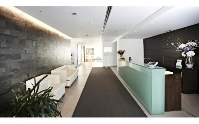 Hotel Aimia