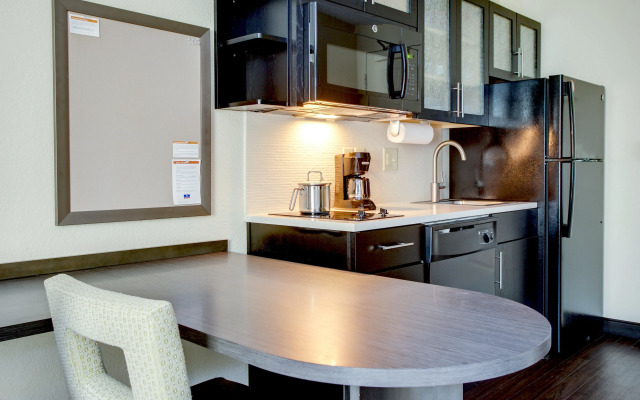 Candlewood Suites Raleigh Crabtree by IHG