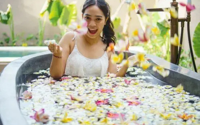 Ubud Mas Glamping Luxury Tent