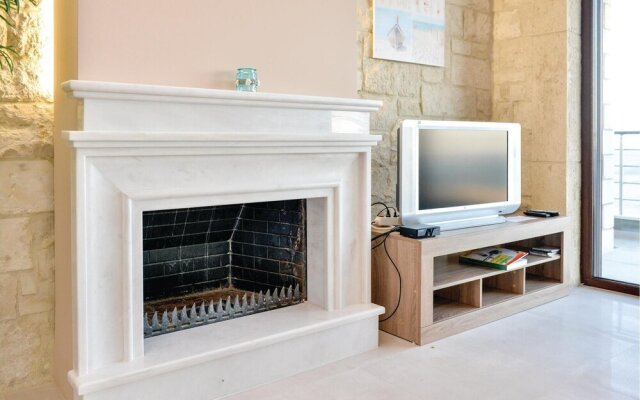 Nice home in Heraklion with 3 Bedrooms and WiFi
