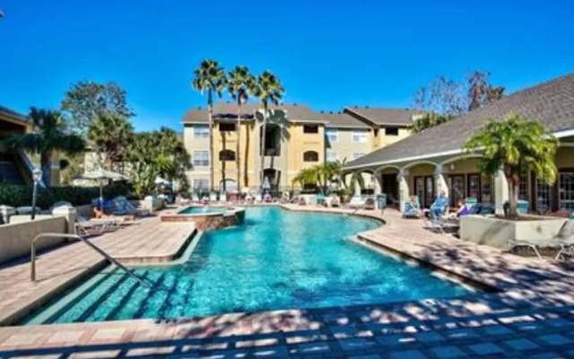 Stylish Condo Near Clearwater's Beach