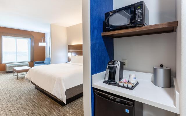 Holiday Inn Express & Suites Kearney by IHG