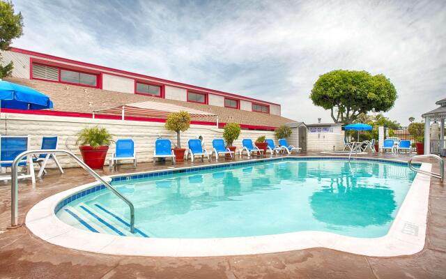Best Western Surf City