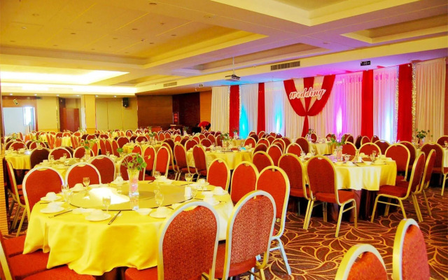 Yichang Guobin Bandao Hotel