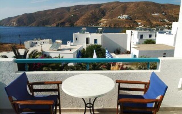 Gryspo's Hotel Studios & Apartments