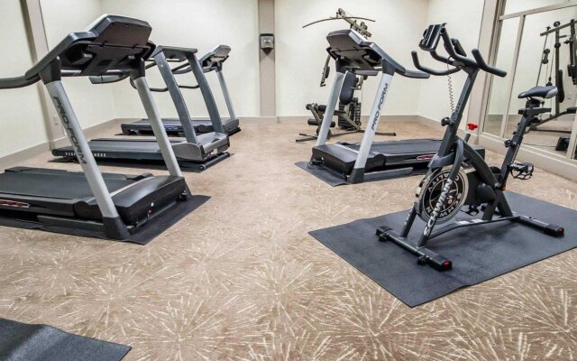 Radisson Hotel Louisville North