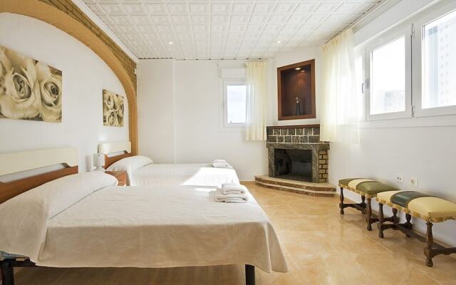 Villa - 7 Bedrooms with Pool and WiFi - 105006