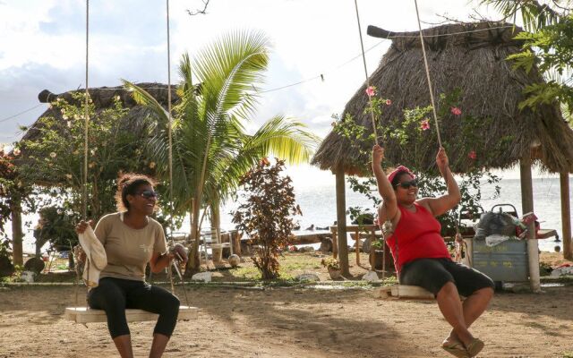 Vatia Beach Eco Lodge