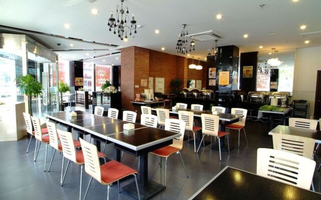 Shenzhou Travel Dalian Hotel