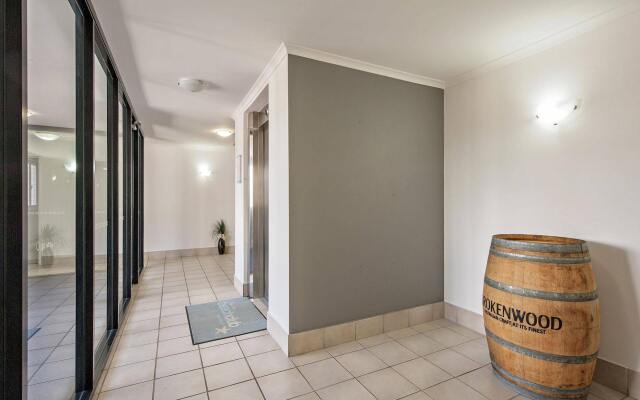 Shoal Bay Beachclub Apartments