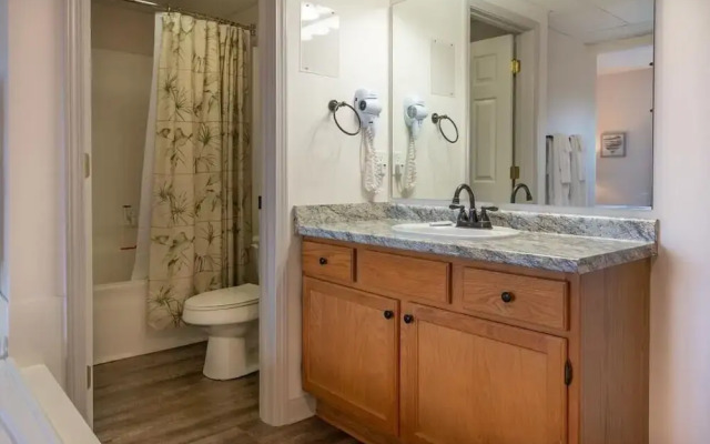 Whispering Pines Condominium 132