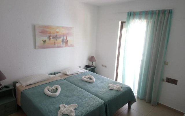 Paloma Garden-Corina Hotel