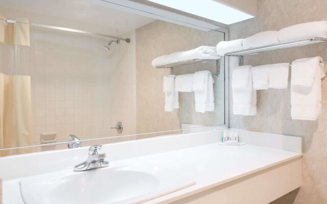 Days Inn by Wyndham Athens