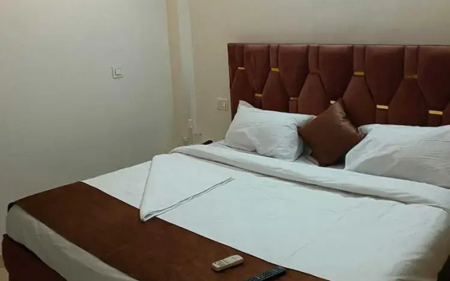 Soooper Hotel