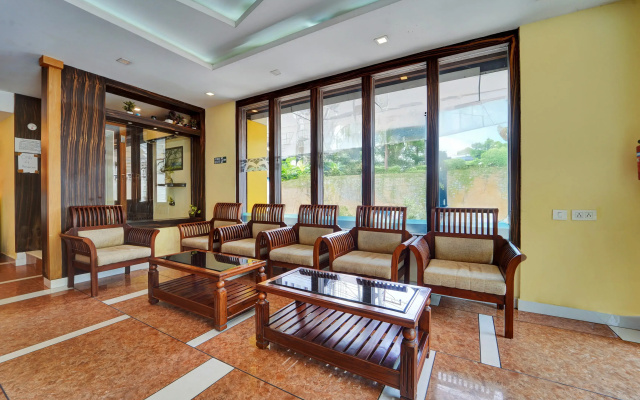 Super Townhouse Ernakulam North