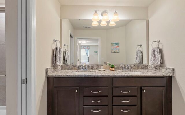 Solterra Resort Lakeview 7195