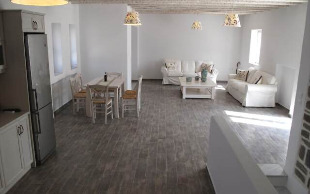 Drios Seaside Villas