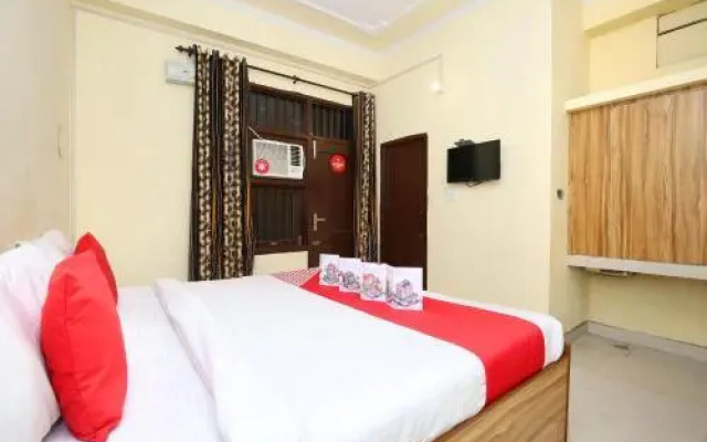 OYO 14823 Skyheights