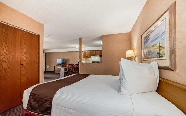 Stony Plain Inn and Suites