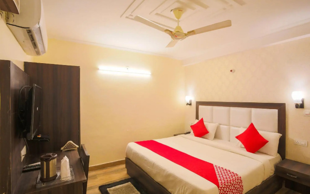 Hotel Lazeeno by OYO Rooms