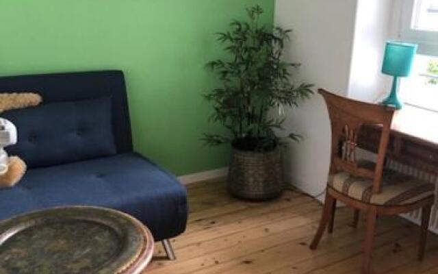 La Maison Des Copains