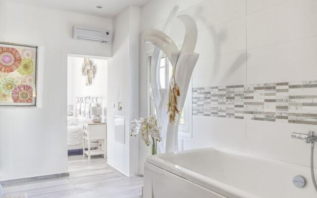 Villa in La Cadiere-d'azur With Private Pool