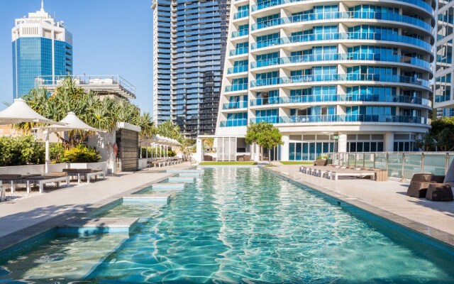H Residences by Holiday Holiday