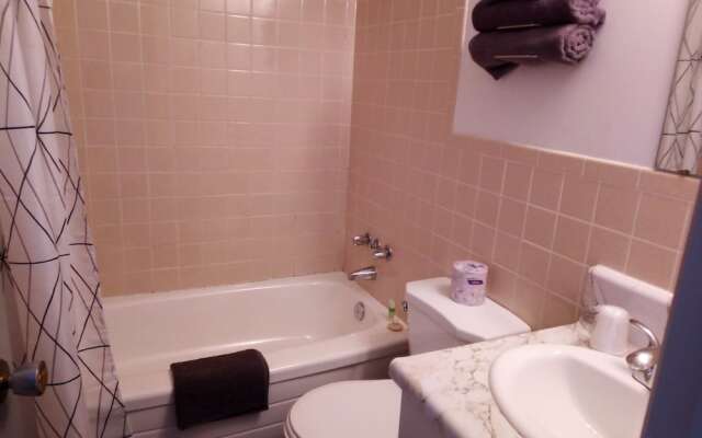 Tobermory Lodge & Motel