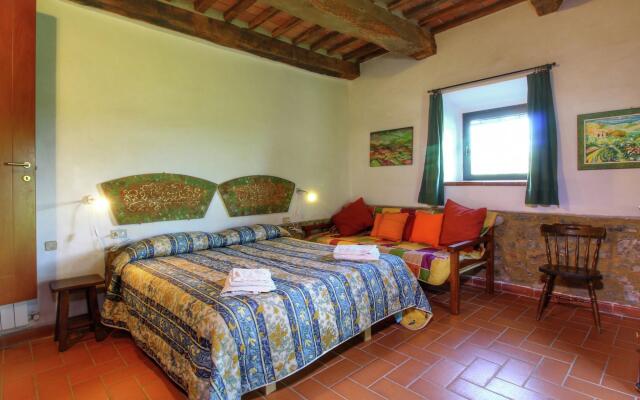 Rolling Farmhouse of Val D'orcia