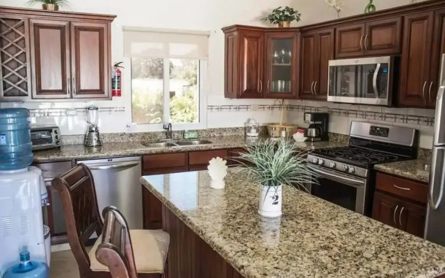 Fully Equipped 4 Bedroom Villa in Gated Community