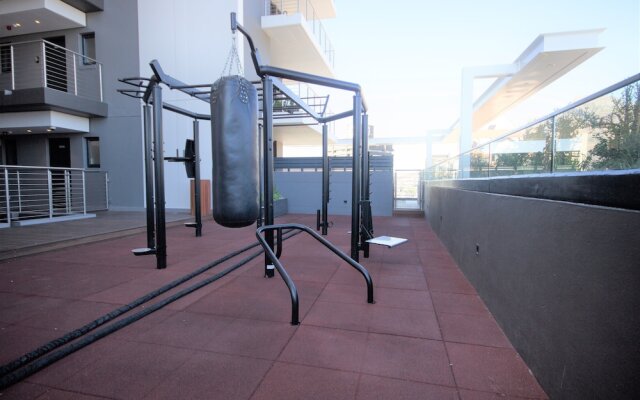 Sixteen On Bree 2004 by CTHA