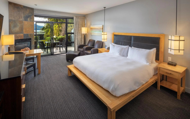 Brentwood Bay Resort