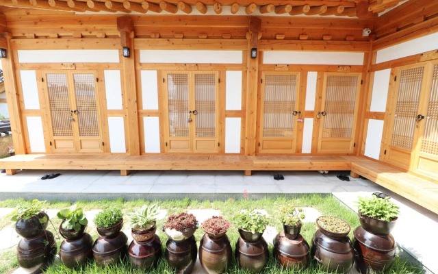 Nadul Hanok