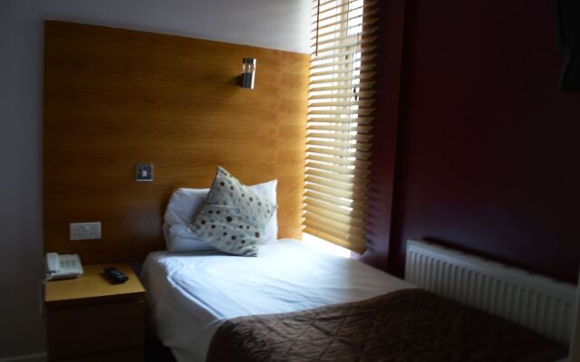 West Cliff Inn