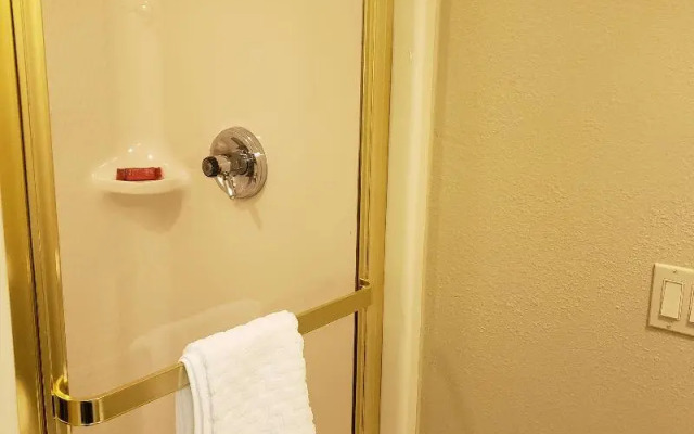 SureStay Plus Hotel by Best Western Thornton Denve