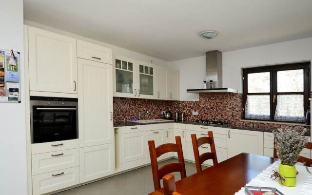 Beautiful Holiday House With Private Pool and Terrace