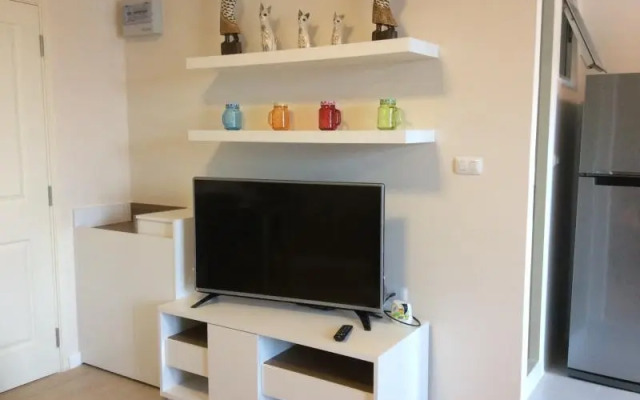 Baan Peang Ploen Condominium